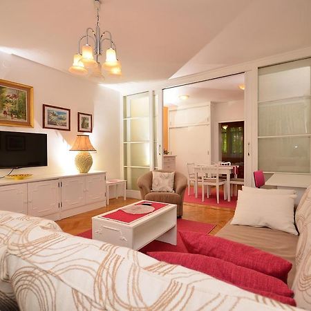 Apartment Cvetje Zagreb Rum bild