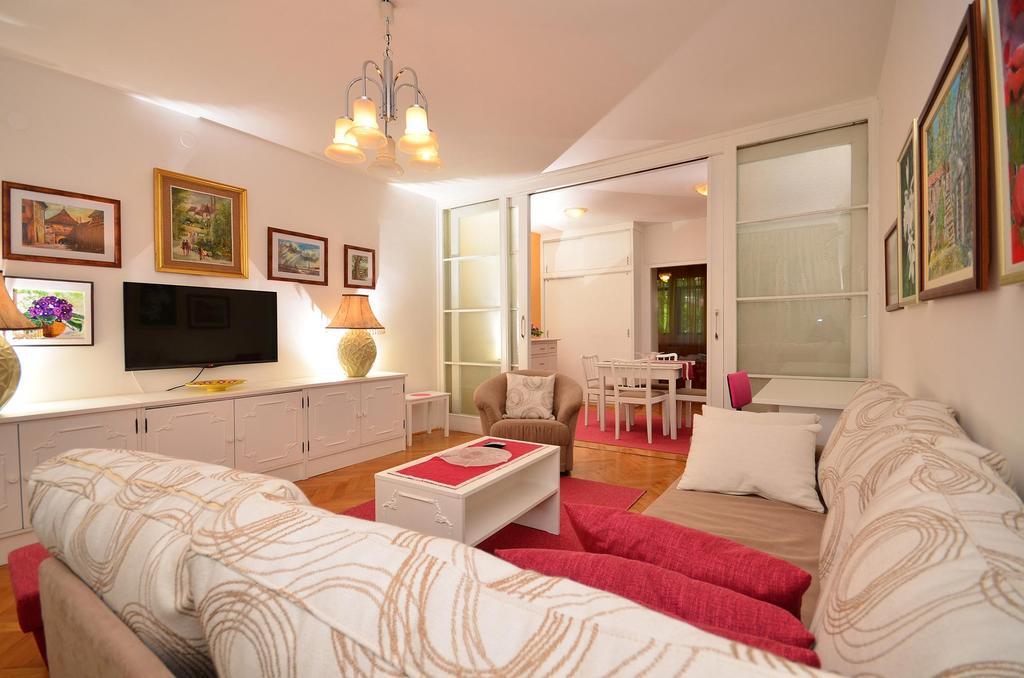 Apartment Cvetje Zagreb Rum bild